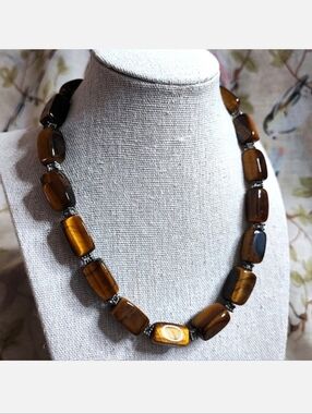Heavy Stone Tiger's Tiger Eye Brown Carmel Cold Vintage Silver Tone Necklace